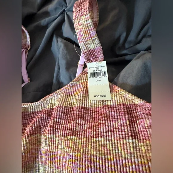 Aerie Gold Ring Bralette Bra Crop Top
aerie NWT - Picture 2 of 3